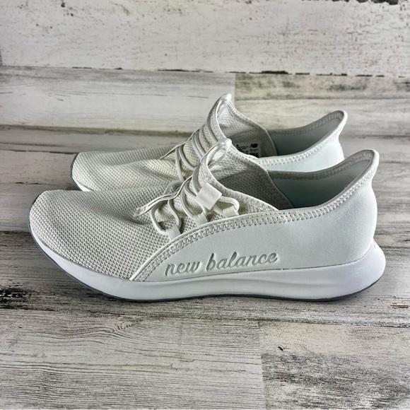 New Balance Shoes - NEW BALANCE White Dynasoft Lowky Alt Walking Shoes NEW 9.5